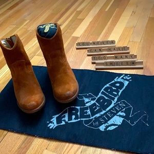 Freebird suede Spirt orangish